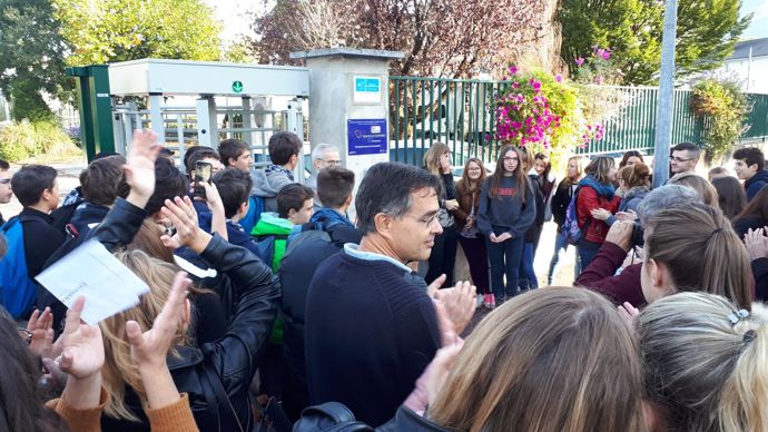 Plusieurs classes ont activement préparé et participé aux Erasmus Days le vendredi 12 octobre 2018 : Michel Dantin, député européen, a dévoilé une plaque… ©Lycée Costa de Beauregard